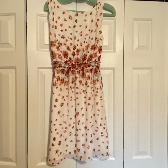 Floral Spring Dress - Picture 2 of 5